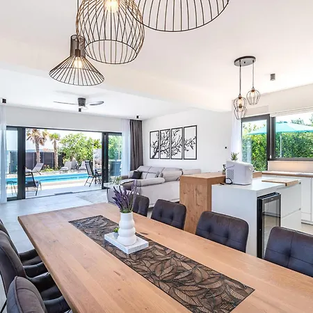 Bellini Holiday home *